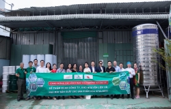 Vitalnoni đưa đại lý tham quan phòng Lab, kho Enzyme Nhàu hơn 1.000 tấn và nhà máy chuẩn GMP