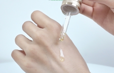 Công dụng tinh dầu nhàu: Giải pháp tự nhiên cho da, tóc và xương khớp