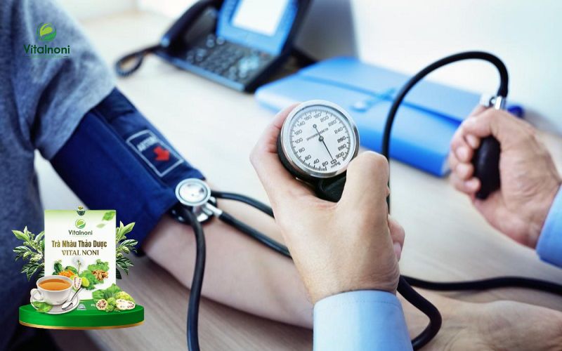 Những lợi ích của trà trái nhàu đối với sức khỏe tim mạch