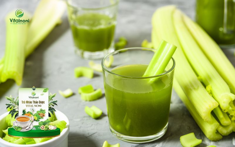 Nước ép cần tây trị cao huyết áp hiệu quả